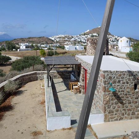 Marketos Windmill And Houses Trypiti Bagian luar foto