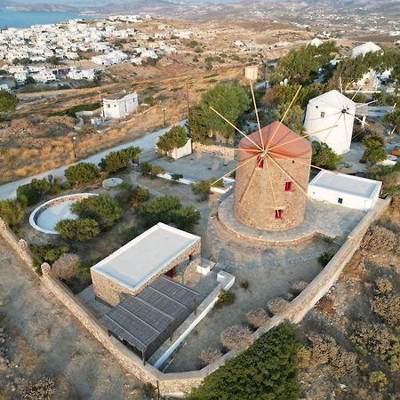 Marketos Windmill And Houses Trypiti Bagian luar foto