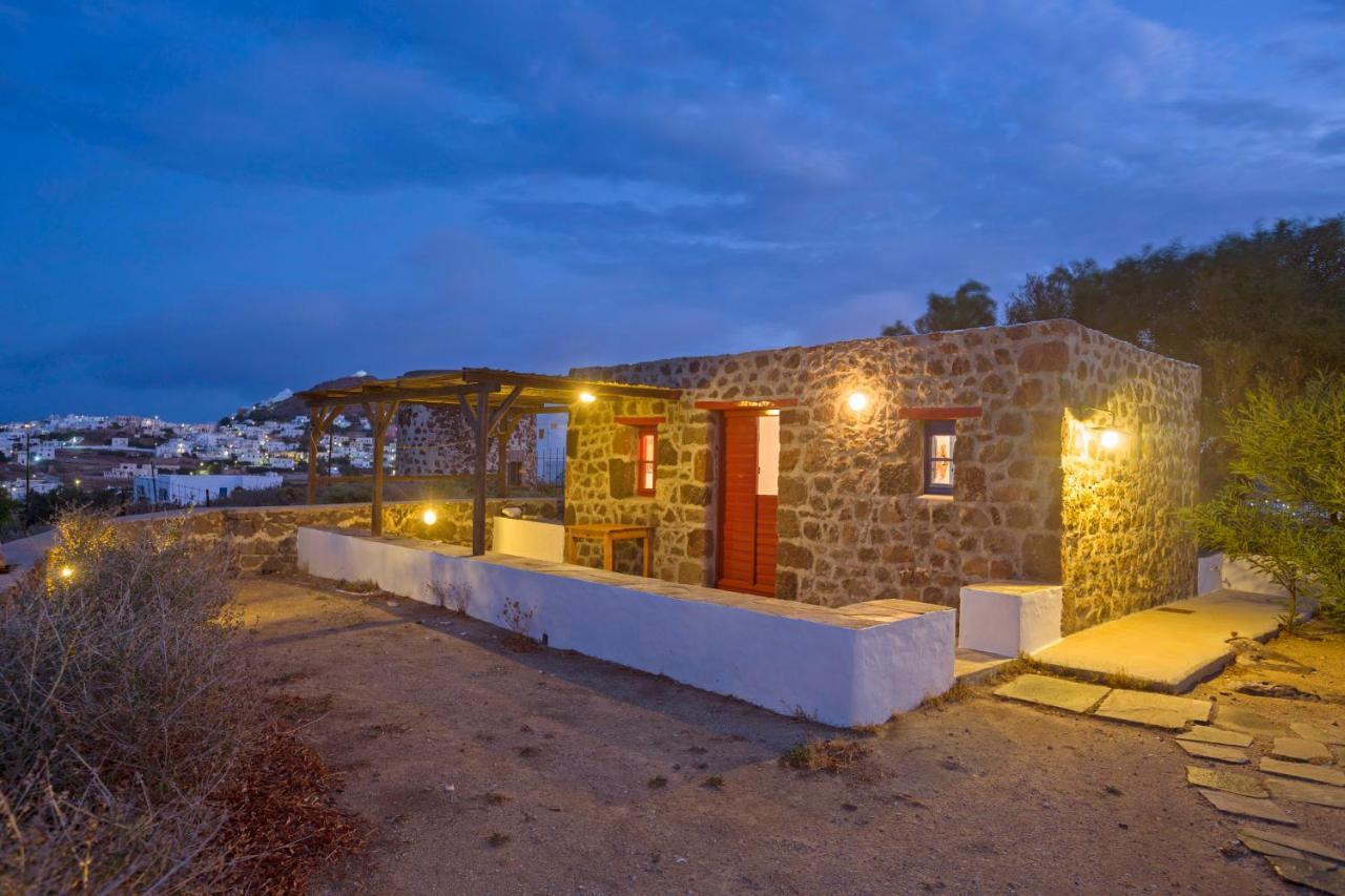 Marketos Windmill And Houses Trypiti Bagian luar foto