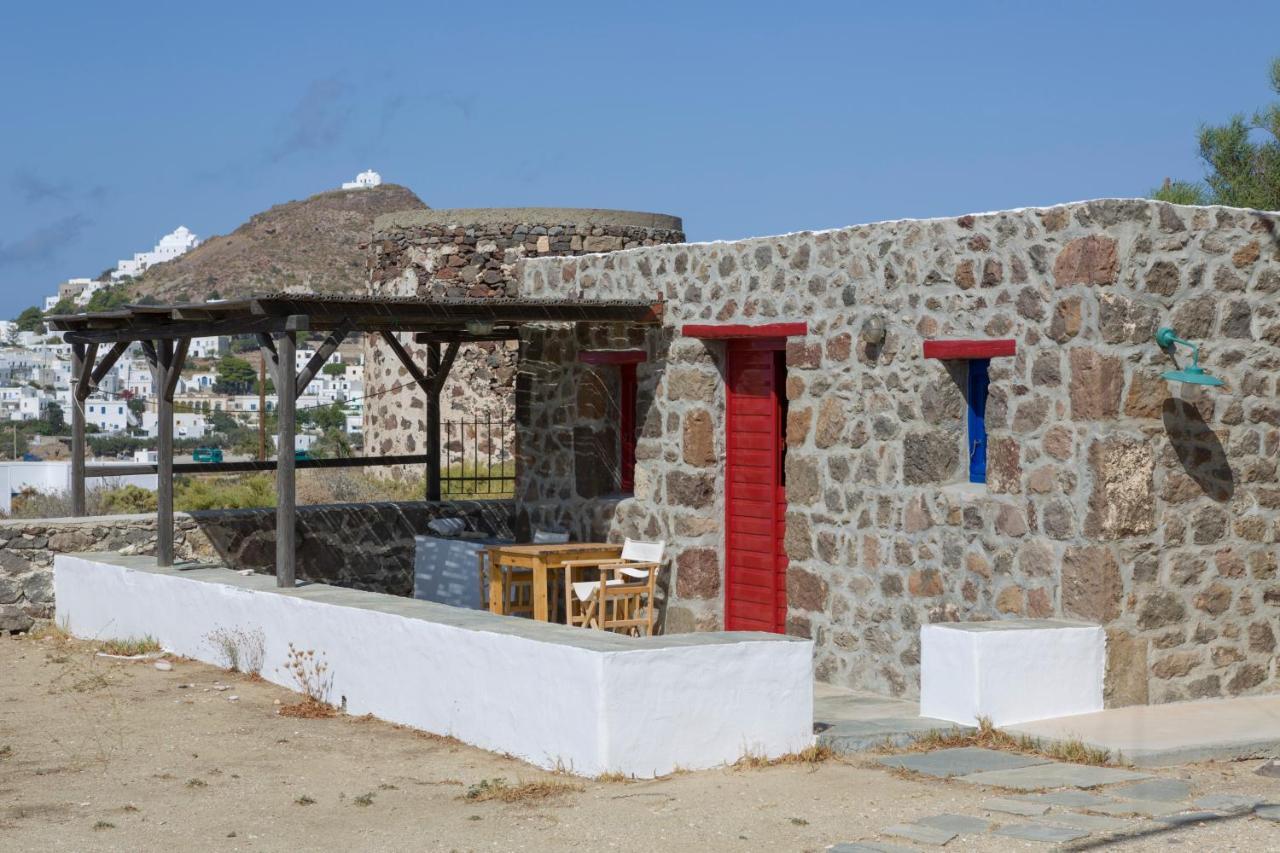 Marketos Windmill And Houses Trypiti Bagian luar foto